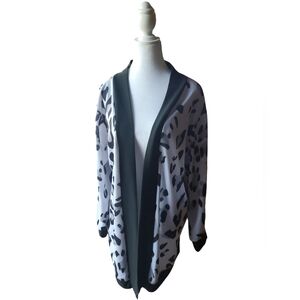 FLORAL BLOOMING Leopard Print Grey/Black LONG Cardigan (2XL)